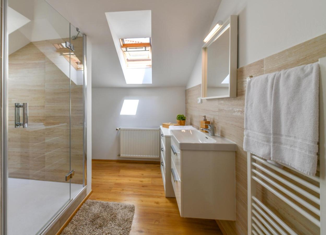 Apartments Rybna Прага Екстериор снимка