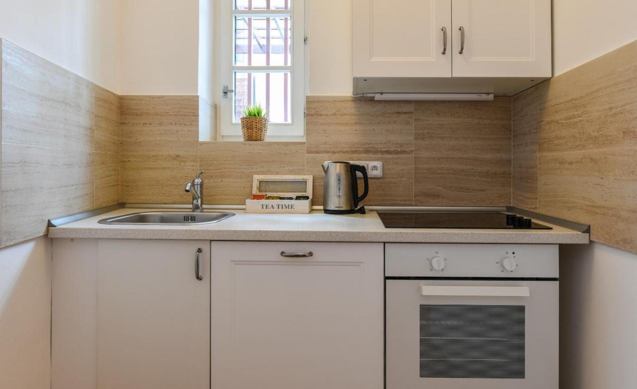 Apartments Rybna Прага Екстериор снимка